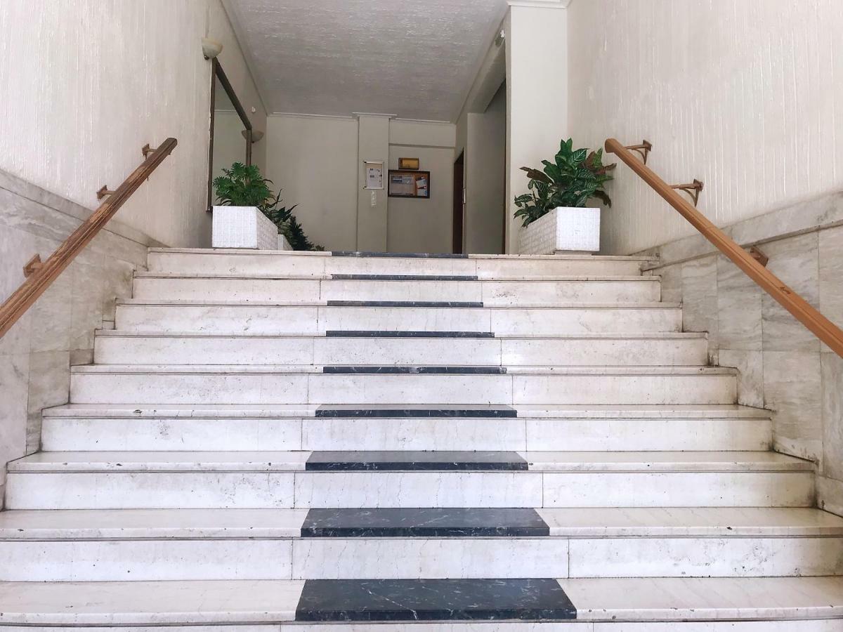 Apartament Leoforos Georgiou Kafantari 33 11631 Ateny Zewnętrze zdjęcie